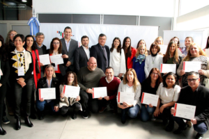 Group photo of participants at the session with certificates of attendance